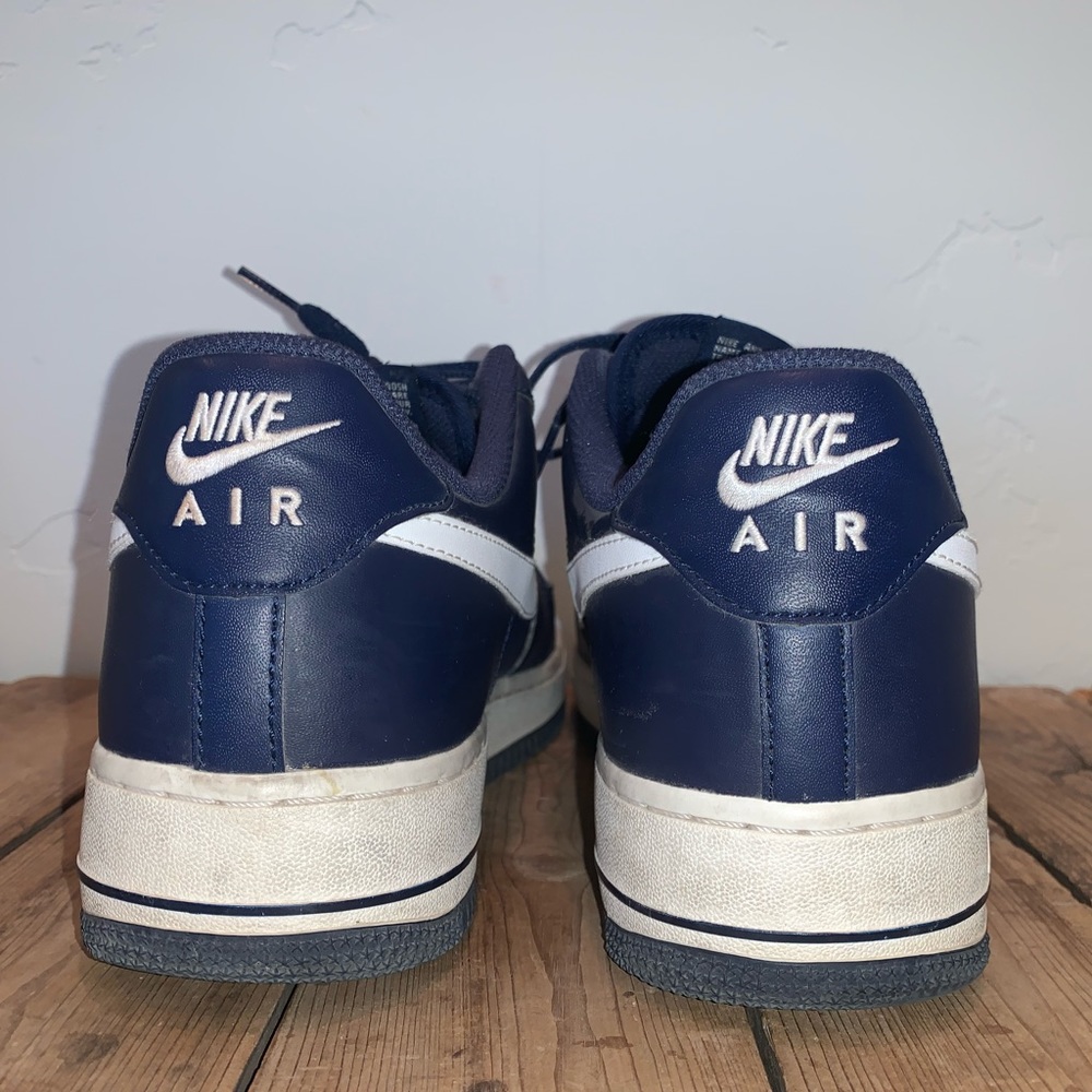 Men’s Nike Air Forces - Picture 1 of 4